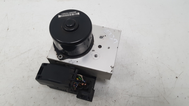 VOLVO V70 D SE E4 5 DOHC ABS PUMP/MODULATOR/CONTROL UNIT 30714956, 30714952, 10092504113, 10020404894 2001-2008 2001,2002,2003,2004,2005,2006,2007,2008VOLVO S60 V70 DSTC ABS PUMP AND CONTROL UNIT (05-07) 30714956 30714952 12M WTY 30714956, 30714952, 10092504113, 10020404894     GOOD