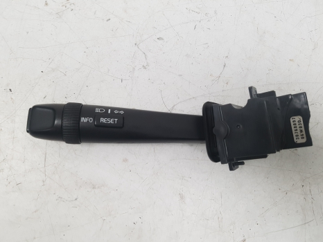 VOLVO V70 D SE E4 5 DOHC INDICATOR STALK 9496807, 30669738, 30658618, 30768097, 31268566, 30798587 2001-2008 2001,2002,2003,2004,2005,2006,2007,2008VOLVO S60 V70 XC70 2004-2007 INDICATOR STALK 30669738 INDICATOR SWITCH 12M WTY 9496807, 30669738, 30658618, 30768097, 31268566, 30798587 9496807 30669738 30658618 30768097 31268566 30798587 INDICATOR SWITCH    GOOD