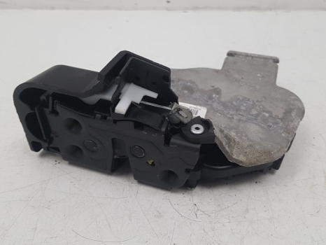 VOLVO V50 DRIVE SE LUXURY S/S E5 4 SOHC DOOR LOCK MECH (REAR DRIVER SIDE) 30799336 2009-2012 2009,2010,2011,2012 VOLVO S40 V50 2004-2012 DOOR LOCK MECH (REAR DRIVER SIDE) 30799336 30799336     GOOD