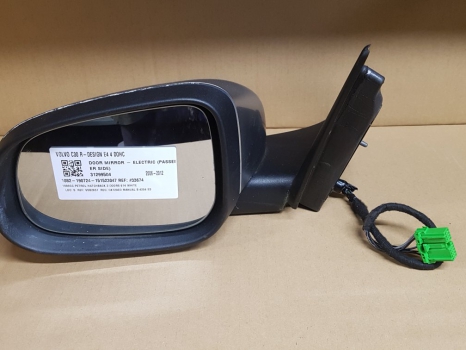 VOLVO C30 R-DESIGN E4 4 DOHC DOOR MIRROR - ELECTRIC (PASSENGER SIDE) 31299504 2006-2012 2006,2007,2008,2009,2010,2011,2012VOLVO C30 R-DESIGN 2010-2012 LH UK N/S DRIVERS STANDARD DOOR MIRROR 31299504     GOOD