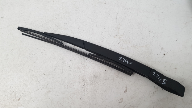 VOLVO XC90 D5 SE AWD 5 DOHC REAR WIPER ARM 5335049 2004 2004VOLVO V70 XC70  2004-2007 REAR WIPER ARM  5335049 PARKS TO RIGHT 5335049     GOOD