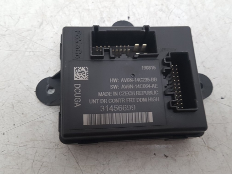 VOLVO V40 T2 R-DESIGN E6 4 DOHC DOOR CONTROL MODULE 31456699

 2012-2017 2012,2013,2014,2015,2016,2017 31456699

     GOOD