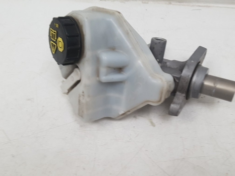 VOLVO S60 D3 SE LUXURY E5 5 DOHC BRAKE MASTER CYLINDER (ABS) 3508-8557.1 2010-2014 2010,2011,2012,2013,2014VOLVO S60  BRAKE MASTER CYLINDER (ABS) 3508-8557.1 2010-2014 3508-8557.1     GOOD