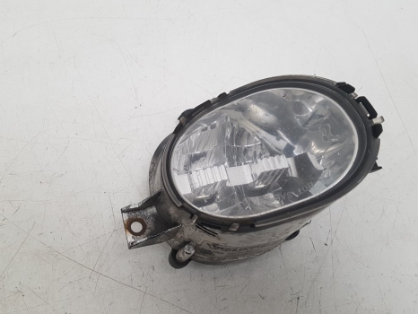 VOLVO C30 R-DESIGN E4 4 DOHC FOG LIGHT (FRONT PASSENGER SIDE) 53153109 2006-2012 2006,2007,2008,2009,2010,2011,2012VOLVO C30 R-DESIGN E4 4 DOHC FOG LIGHT (FRONT PASSENGER SIDE) 53153109 2006-2012 53153109     Used