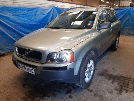 VOLVO XC90 D5 SE E4 AWD 2003-2009 BREAKING FOR SPARES  2003,2004,2005,2006,2007,2008,2009VOLVO XC90 D5 SE E4 AWD 2003-2014 BREAKING FOR SPARES       GOOD