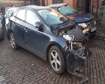 VOLVO V40 ES T2 2014-2021 BREAKING FOR SPARES  2014,2015,2016,2017,2018,2019,2020,2021       Used