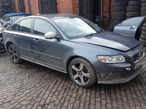 VOLVO S40 2008-2012 BREAKING FOR SPARES  2008,2009,2010,2011,2012VOLVO S40 2008-2012 BREAKING FOR SPARES       Used