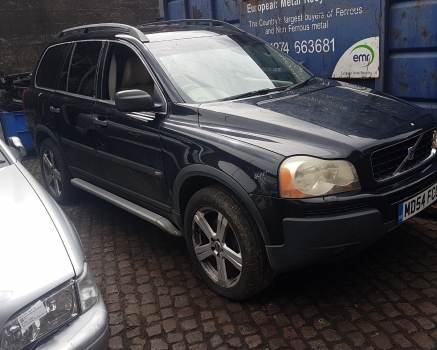 VOLVO XC 90 D5 SE AWD SEMI-AUTO 2002-2006 BREAKING FOR SPARES  2002,2003,2004,2005,2006VOLVO XC 90 D5 SE AWD SEMI-AUTO 2002-2006 BREAKING FOR SPARES       Used