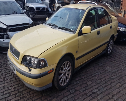 VOLVO S40 2.0 T 1997-2003 BREAKING FOR SPARES  1997,1998,1999,2000,2001,2002,2003VOLVO S40 2.0 T 1997-2003 BREAKING FOR SPARES       Used