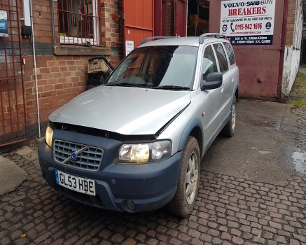 VOLVO XC70 D5 SE AWD GEARTRONIC 2002-2007 BREAKING FOR SPARES  2002,2003,2004,2005,2006,2007VOLVO XC70 D5 SE AWD GEARTRONIC 2002-2007 BREAKING FOR SPARES       Used