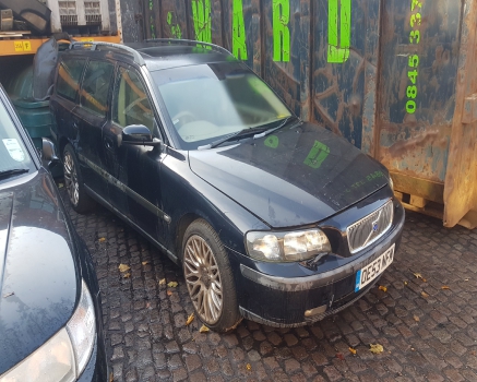 VOLVO V70 SE T GEARTRONIC 2001-2007 BREAKING FOR SPARES  2001,2002,2003,2004,2005,2006,2007VOLVO V70 SE T GEARTRONIC 2001-2007 BREAKING FOR SPARES       Used