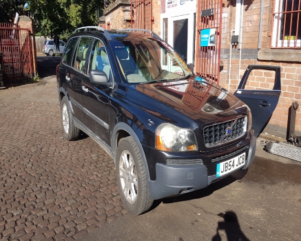 VOLVO XC90 D5 SE 5 DOHC 2002-2006 BREAKING FOR SPARES  2002,2003,2004,2005,2006      Used