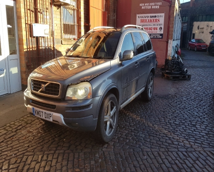 VOLVO XC90 D5 SE SPORT AWD E4 5 DOHC 2005-2010 BREAKING FOR SPARES  2005,2006,2007,2008,2009,2010      Used