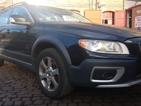VOLVO XC70 D5 SE LUXURY AWD E4 5 DOHC 2008-2012 BREAKING FOR SPARES  2008,2009,2010,2011,2012      Used