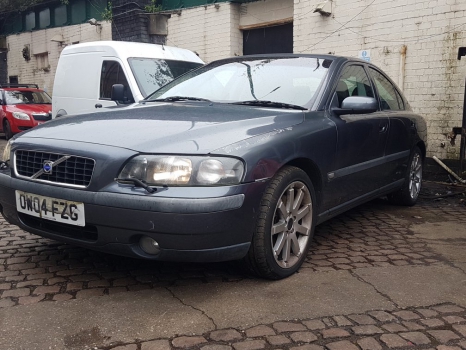 VOLVO S60 SPORT T 5 DOHC 2003-2010 BREAKING FOR SPARES  2003,2004,2005,2006,2007,2008,2009,2010      Used