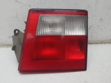 SAAB 9-5 AERO HOT E3 4 DOHC REAR/TAIL LIGHT ON TAILGATE (DRIVERS SIDE) 5142302 2001-2009 2001,2002,2003,2004,2005,2006,2007,2008,2009SAAB 9-5 ESTATE OSR REAR TAIL LIGHT ON TAILGATE (UK DRIVERS SIDE) 5142302 01-06 5142302     GOOD