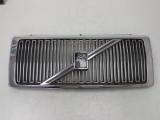 VOLVO 440 GRILLE - CENTRE 1991-1993 1991,1992,1993VOLVO 440 460 1991-1993 FRONT GRILL      GOOD