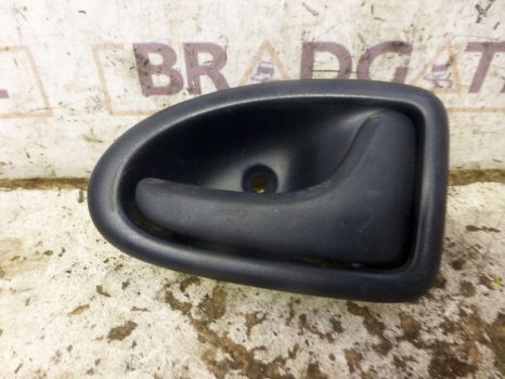 RENAULT CLIO 5 DOOR 2001-2005 DOOR HANDLE - INTERIOR (FRONT DRIVER SIDE) BLACK