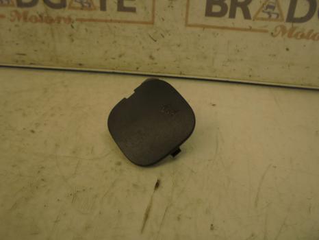 RENAULT SCENIC 2003-2006 REAR TOWING EYE COVER