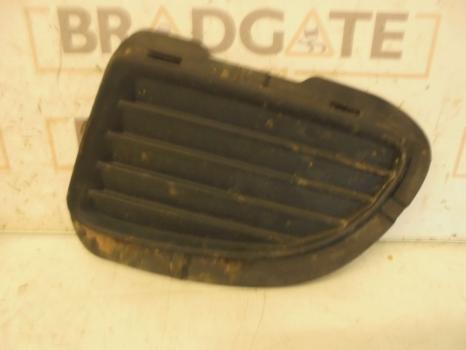 FIAT GRANDE PUNTO 2006-2010 LOWER GRILLE (PASSENGER SIDE) 