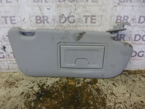 MAZDA 3 2004-2006 SUN VISOR (DRIVER SIDE)