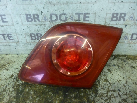 MAZDA 3 2004-2006 REAR/TAIL LIGHT ON TAILGATE (DRIVERS SIDE)