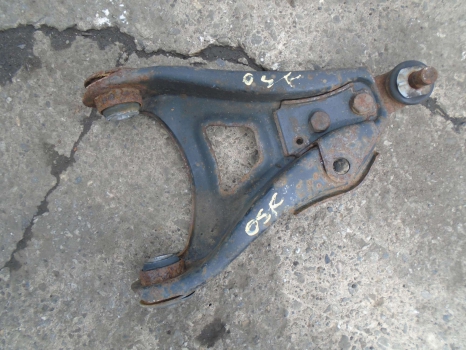 RENAULT CLIO EXPRESSION 5 DOOR 2001-2004 1149 LOWER ARM/WISHBONE (FRONT DRIVER SIDE)