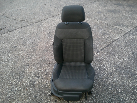 VOLKSWAGEN POLO SE 2014-2017 SEAT - DRIVER SIDE FRONT