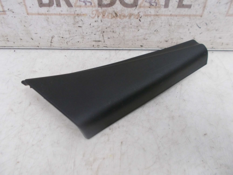 FIAT SEDICI 2006-2009 FRONT TRIANGLE COVER (DRIVER SIDE)