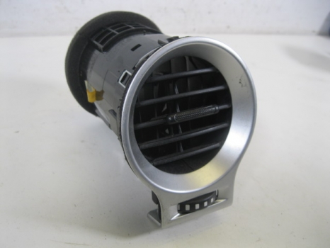 RENAULT KOLEOS 2008-2015 LEFT CENTRE AIR VENT