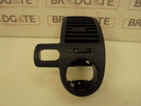 VOLKSWAGEN POLO 1999-2002 FRONT AIR VENT (DRIVER SIDE)