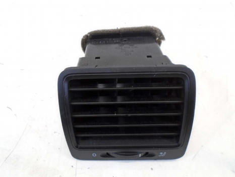 VOLKSWAGEN GOLF 2004-2008 FRONT AIR VENT (PASSENGER SIDE)