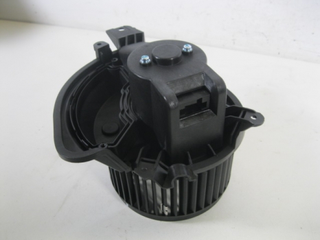 FIAT GRANDE PUNTO 3 DOOR HATCH BACK 2006-2011 1.2 HEATER BLOWER MOTOR