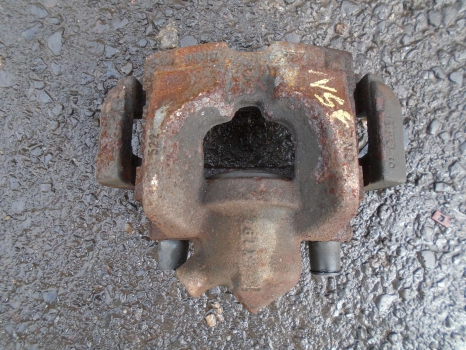 BMW 120D 2008-2013 CALIPER AND CARRIER (FRONT DRIVER SIDE)