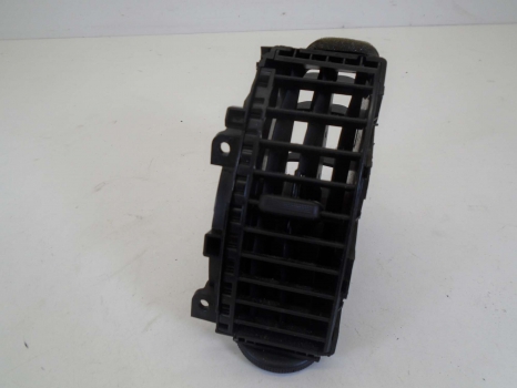 NISSAN NOTE SE 2006-2008 RIGHT CENTRE AIR VENT