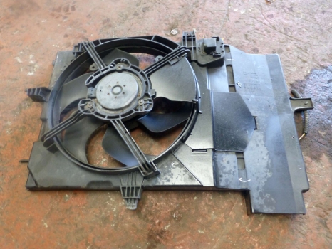 NISSAN NOTE E11 2006-2009 1.4 RADIATOR FAN & COWLING (A/C CAR)