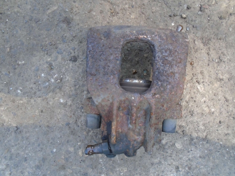 FORD FOCUS LX 1999-2004 1796 CALIPER (FRONT PASSENGER SIDE)