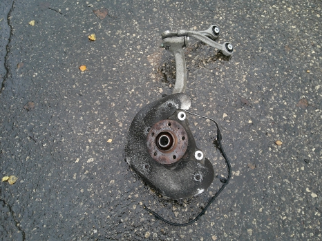 AUDI A5 QUATTRO 2012-2015 STUB AXLE - PASSENGER FRONT