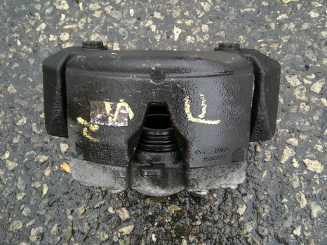 AUDI A5 QUATTRO 2012-2015 CALIPER AND CARRIER (FRONT PASSENGER SIDE)