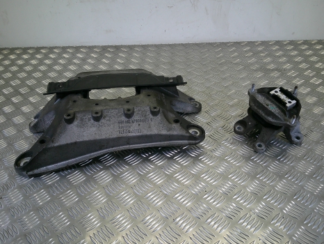 AUDI A5 QUATTRO 2012-2015 GEARBOX MOUNT SUPPORT