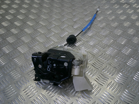 AUDI A5 QUATTRO 2012-2015 DOOR LOCK MECH (FRONT DRIVER SIDE) WHITE