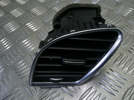 AUDI A5 QUATTRO 2012-2015 FRONT AIR VENT (PASSENGER SIDE)