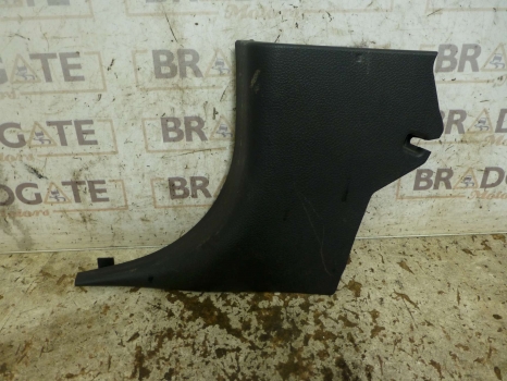 NISSAN NOTE E11 2006-2009 FRONT KICK PANEL (PASSENGER SIDE)