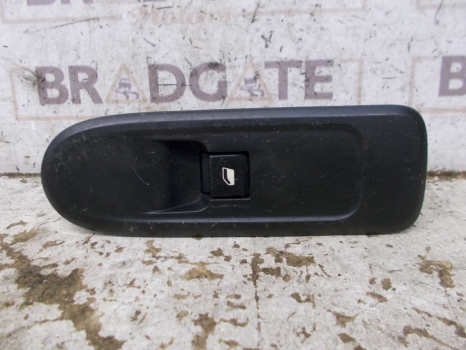 PEUGEOT 308 5 DOOR 2007-2011 ELECTRIC WINDOW SWITCH (FRONT PASSENGER SIDE)