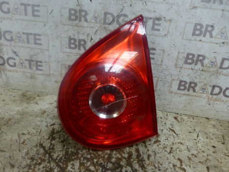 VW GOLF 5 DOOR 2004-2008 REAR/TAIL LIGHT ON TAILGATE (DRIVERS SIDE)