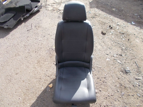 VOLKSWAGEN TOURAN 2007-2010 SEAT - DRIVER SIDE - MIDDLE ROW 
