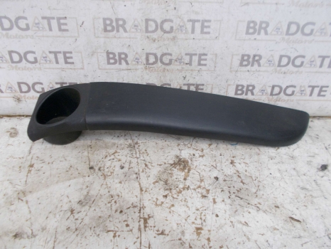 CITROEN C4 GRAND PICASSO 2007-2011 INTERIOR DRIVER SIDE BUT TRIM WITH CUP HOLDER