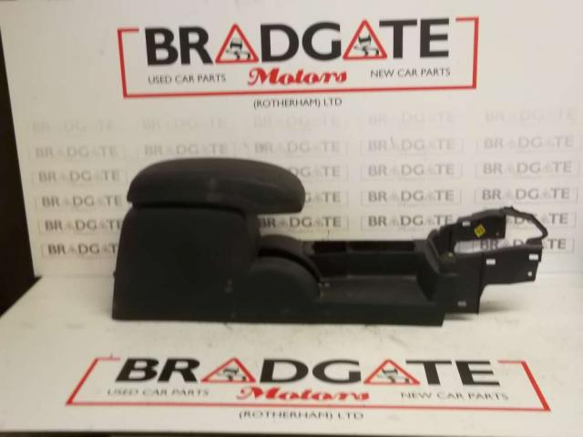 FORD MONDEO ZETEC-S 5 DOOR HATCHBACK 2000-2006 CENTRE CONSOLE