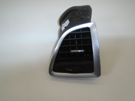 VAUXHALL ASTRA 2009-2015 FRONT AIR VENT (PASSENGER SIDE)
