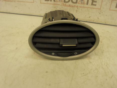 FORD FOCUS 2005-2007 FRONT AIR VENT